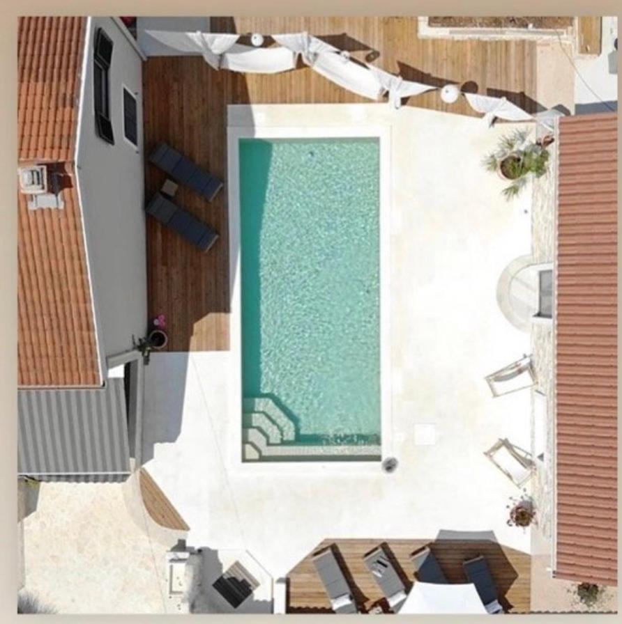 Ferienwohnungen VI La Mare With Heated Pool Zadar Exterior foto