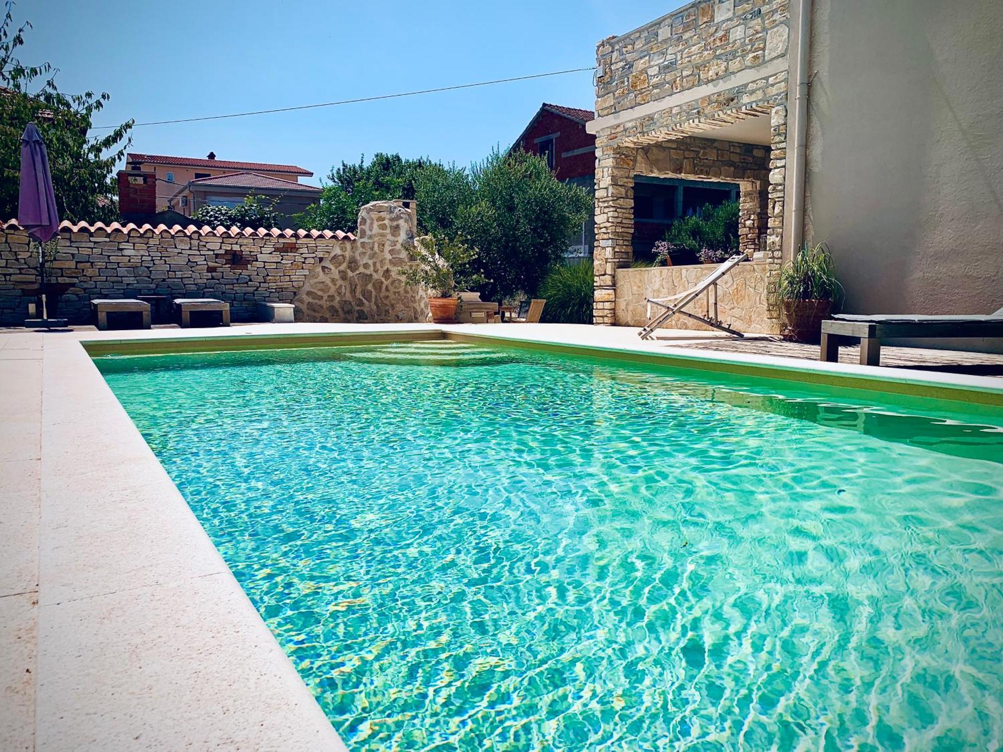 Ferienwohnungen VI La Mare With Heated Pool Zadar Exterior foto